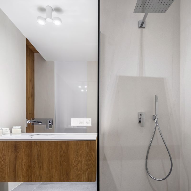 Minimalist Shower Setup